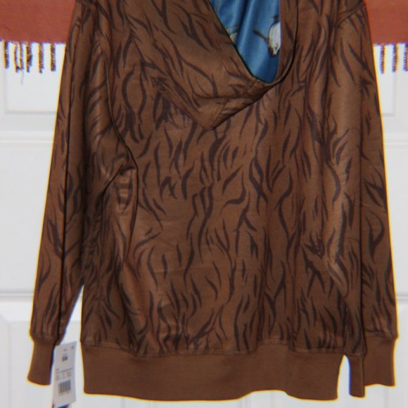 NWT**2PC**Reversible Star Wars Sweatshirt KIDS SIZE S and Wicket Stuffy - Picture 4 of 9